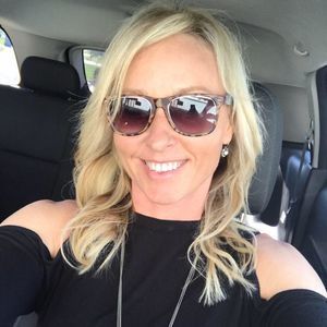 Meet your Posher, Holly